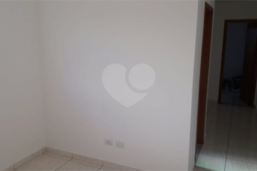 Casa à venda com 1 quarto no condomínio Camila I, São Paulo - SP