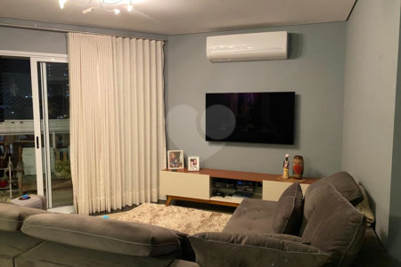 Apartamento à venda com 3 suítes em Santa Teresinha, São Paulo, SP