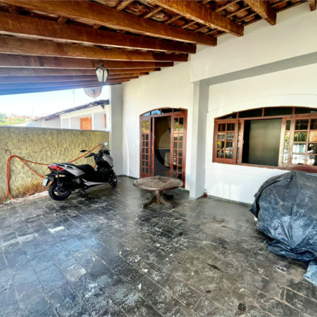 Casa à venda com 3 quartos, sendo 1 suíte, no Centro, Itapetininga, SP