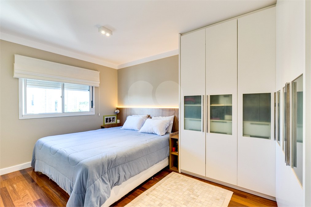 Apartamento à venda com 3 quartos, sendo 2 suítes,  em Jardim Marajoara, São Paulo, SP