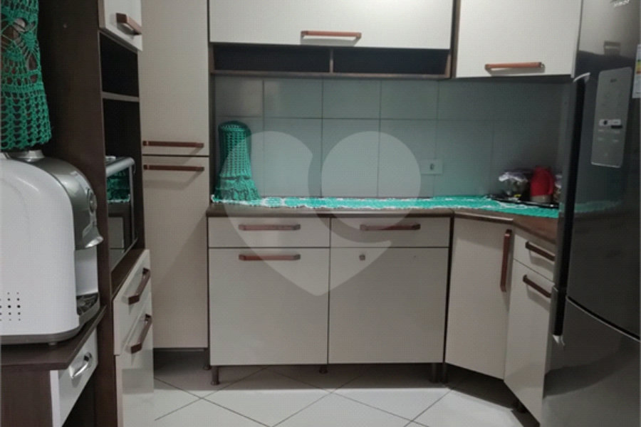 Sobrado à venda com 2 suítes em Vila Carrão, São Paulo, SP