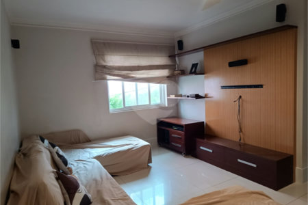 Casa Térrea à venda com 4 quartos, sendo 3 suítes, em Jardim Morumbi, São Paulo, SP