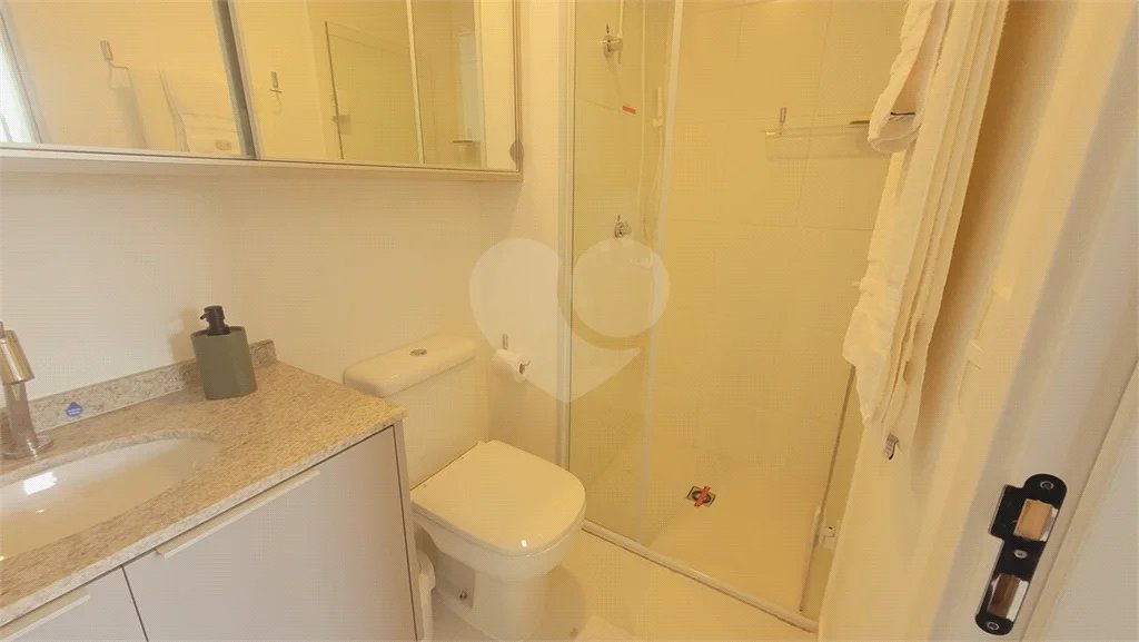 Studio sofisticado, totalmente mobiliado e pronto para morar
