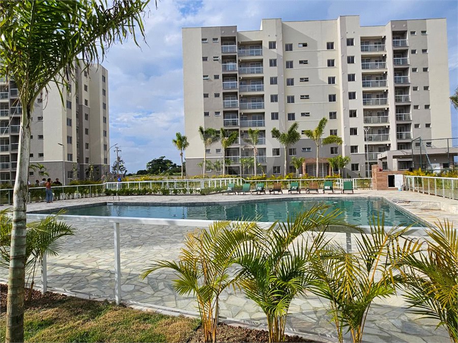 Apartamento para alugar com 2 quartos, sendo 1 suíte, em Nova São Pedro, São Pedro da Aldeia, RJ