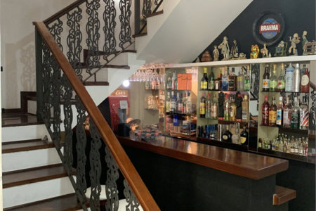 Sobrado à venda com 4 quartos, sendo 3 suítes,  em Jardim Alvinópolis, Atibaia, SP