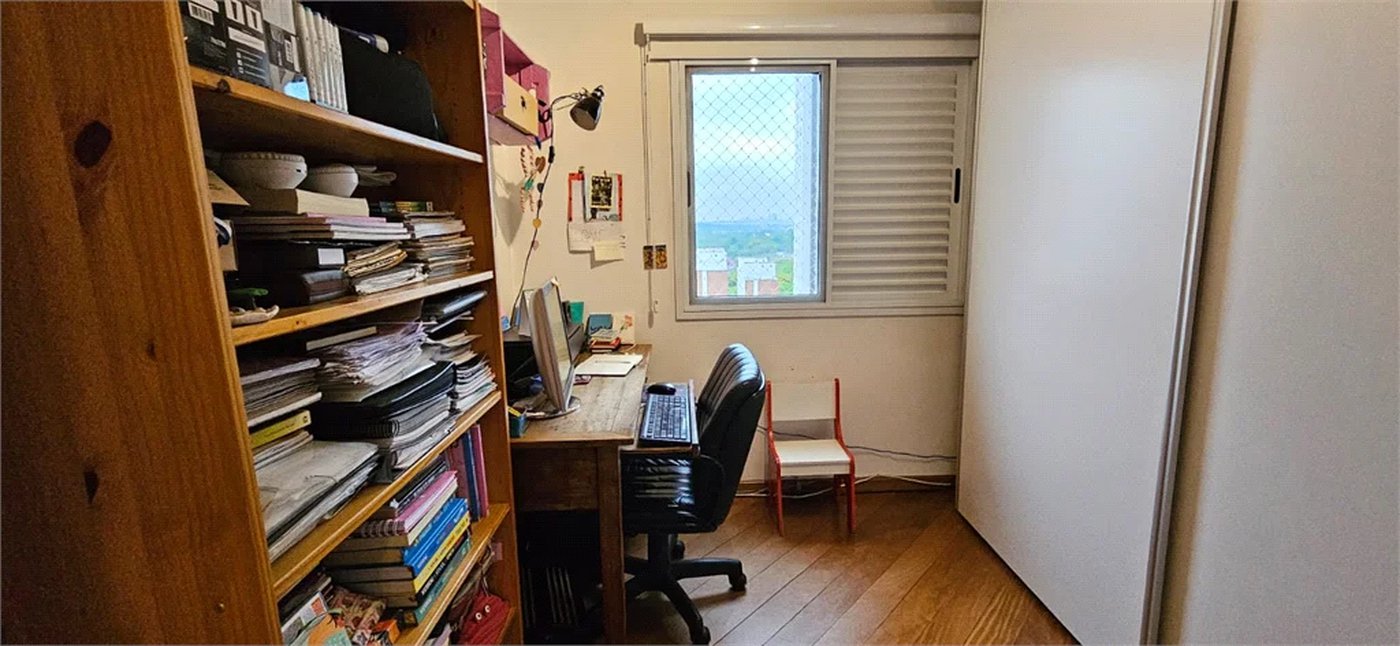 Apartamento à venda com 3 quartos, sendo 2 suítes, em Pinheiros, São Paulo, SP