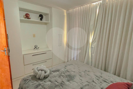Casa à venda com 4 quartos, sendo 1 suíte, no condomínio Imperial Santa Cruz, Rio de Janeiro - RJ