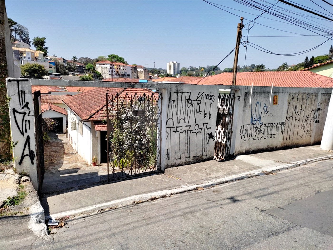 Casa Térrea à venda com 3 quartos em Horto, São Paulo, SP