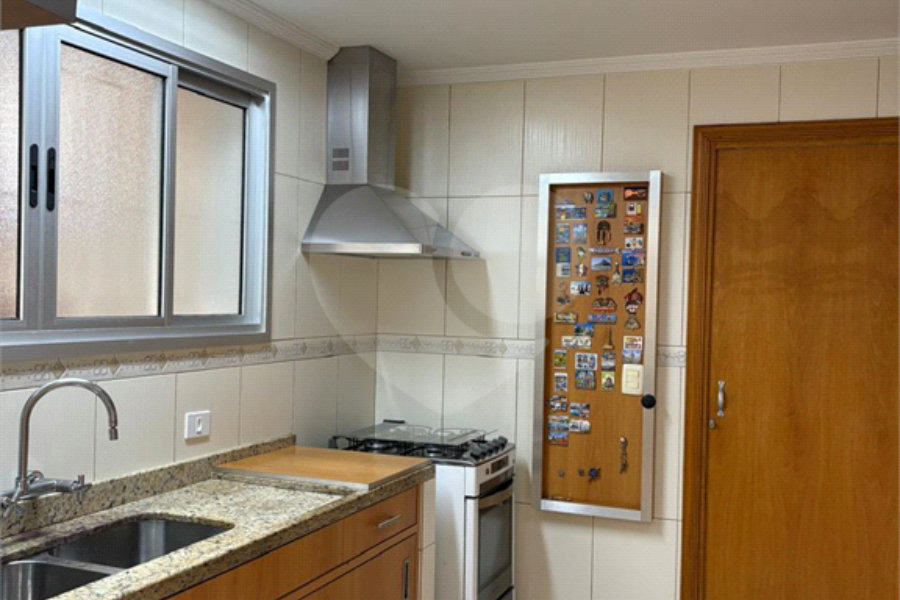 Sobrado à venda com 3 quartos em Santana, São Paulo, SP