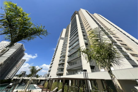 Apartamento à venda com 2 suítes em Campo Belo, São Paulo, SP