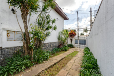 Casa Térrea à venda com 3 quartos, sendo 1 suíte,  em Brooklin Velho, São Paulo, SP