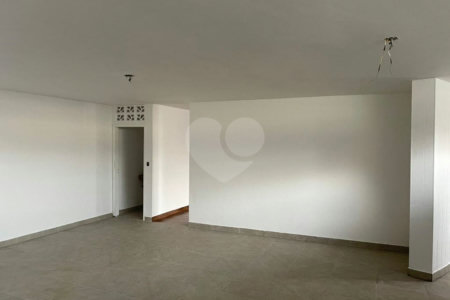 Casa à venda com 3 quartos, sendo 2 suítes, em Tucuruvi, São Paulo, SP