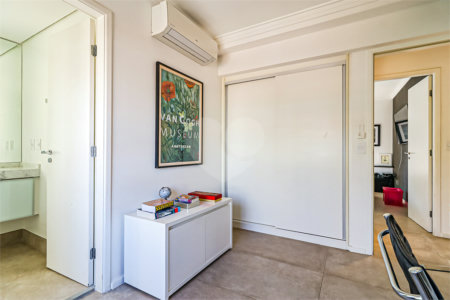 Apartamento à venda com 3 suítes em Vila Mariana, São Paulo, SP