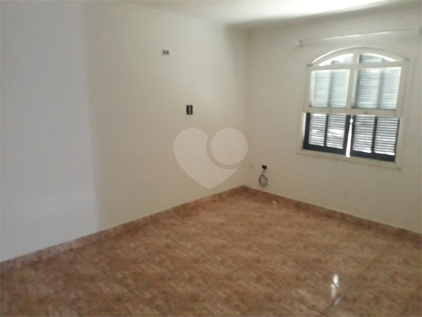 Casa à venda com 4 quartos, sendo 1 suíte, em Jaçanã, São Paulo, SP