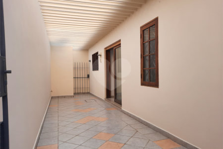 Casa Térrea à venda com 3 quartos, sendo 1 suíte, em Jardim Marajoara, São Paulo, SP