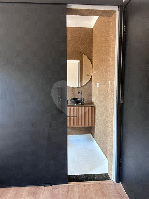 Casa à venda com 3 quartos, sendo 2 suítes,  no condomínio Residencial Alto da Floresta, Bom Jesus dos Perdões - SP