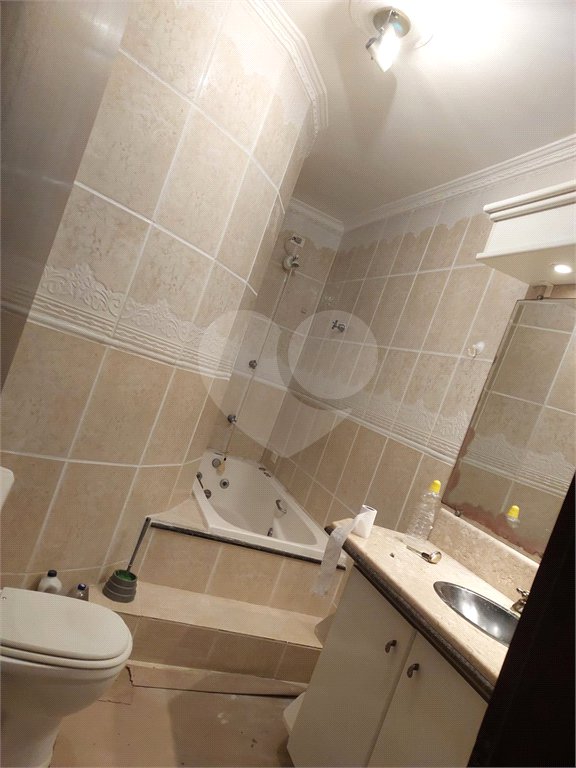 Casa à venda com 2 quartos, sendo 1 suíte, em Vila Maria de Maggi, Suzano, SP