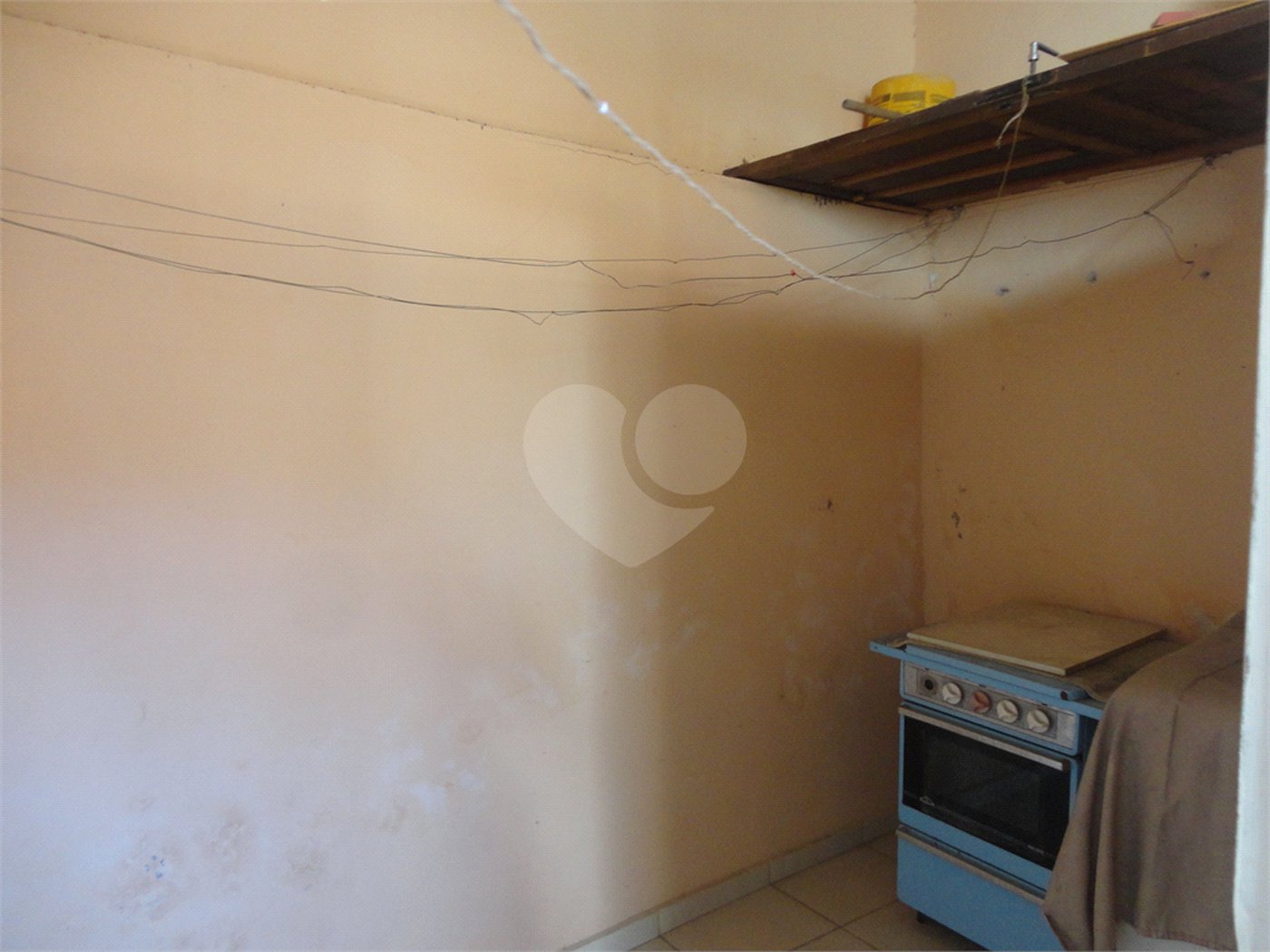Casa à venda com 2 quartos em Vila Bissoto, Valinhos, SP