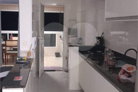 Apartamento à venda com 2 quartos, sendo 1 suíte, em Mirim, Praia Grande, SP