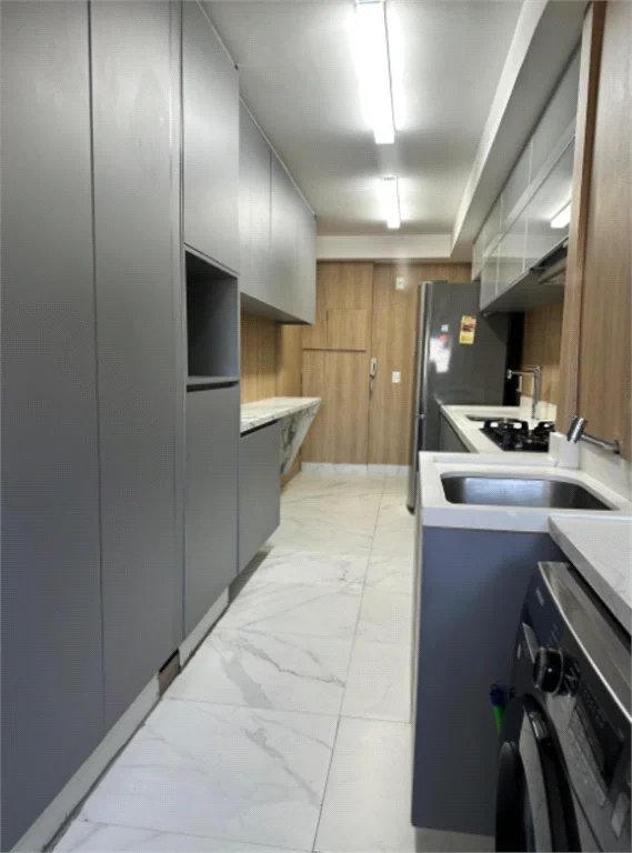Apartamento à venda com 3 quartos, sendo 1 suíte, em Jardim Vazani, São Paulo, SP