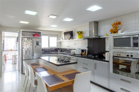 Apartamento à venda com 4 suítes em Vila Suzana, São Paulo, SP