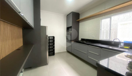 Casa à venda com 3 quartos, sendo 1 suíte,  em Nova Cerejeira, Atibaia, SP