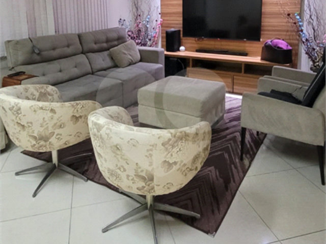 Casa à venda com 3 quartos, sendo 1 suíte,  em Parque Edu Chaves, São Paulo, SP