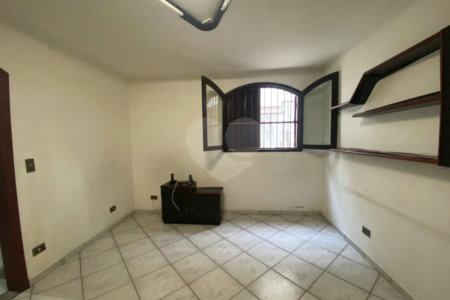 Sobrado à venda com 4 quartos, sendo 1 suíte, em Santana, São Paulo, SP