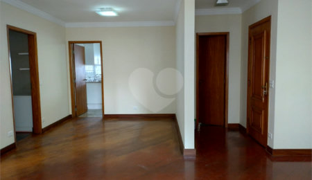 Apartamento para alugar com 3 suítes em Campo Belo, São Paulo, SP
