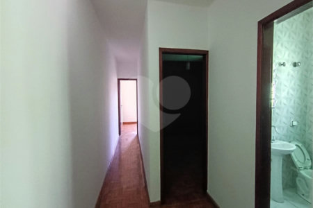 Sobrado à venda com 3 quartos em Chora Menino, São Paulo, SP