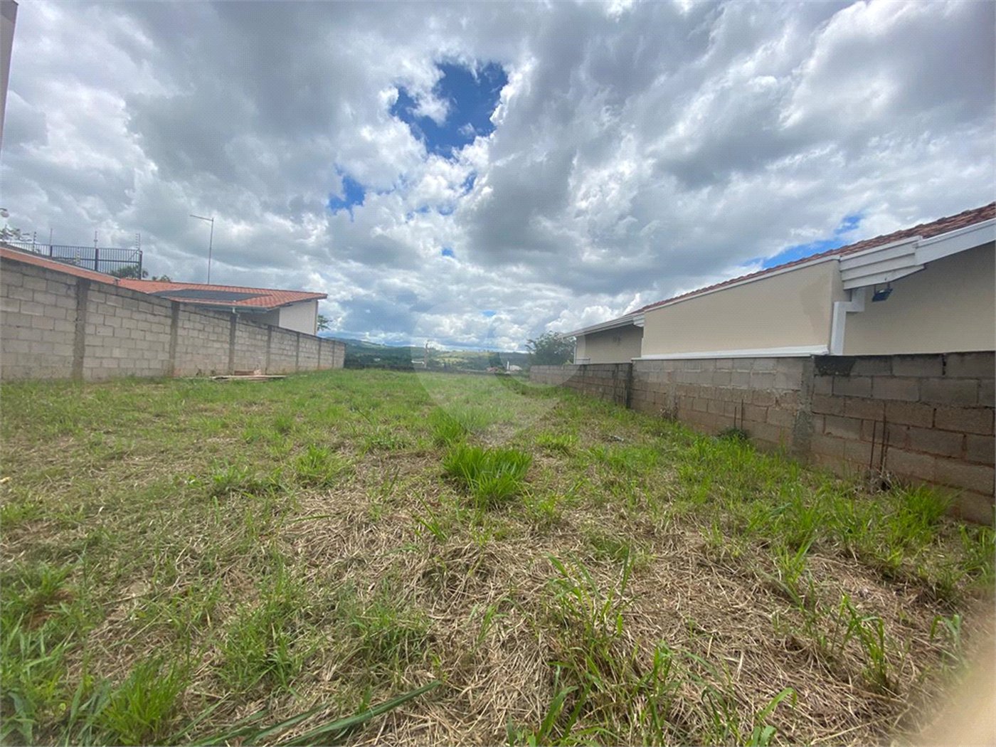 Terreno à venda em Pinheirinho, Vinhedo, SP