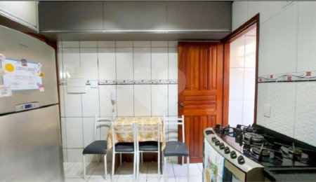 Casa à venda com 2 suítes no condomínio Residencial Sabará, São Paulo - SP