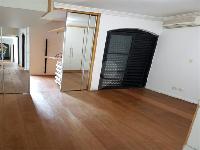 Sobrado à venda com 3 quartos, sendo 1 suíte,  em Vila Maria, São Paulo, SP