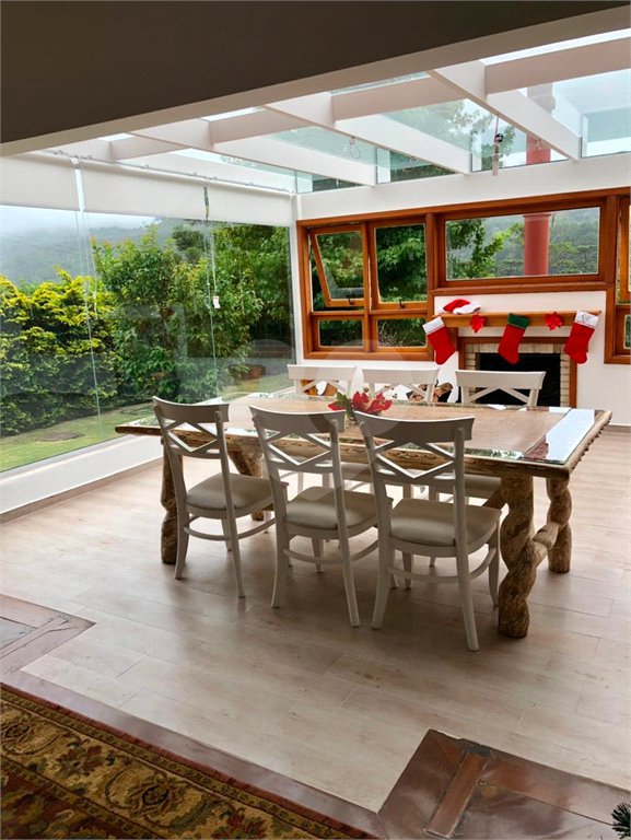 Casa à venda com 3 suítes no condomínio Vila Austríaca, Campos do Jordão - SP
