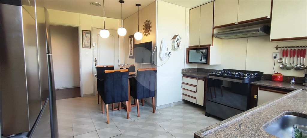 Apartamento à venda com 3 quartos, sendo 1 suíte, em Campo Grande, Rio de Janeiro, RJ
