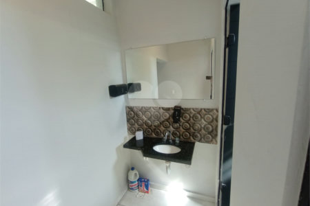 Salão Comercial para alugar em Vila Nastri, Itapetininga, SP