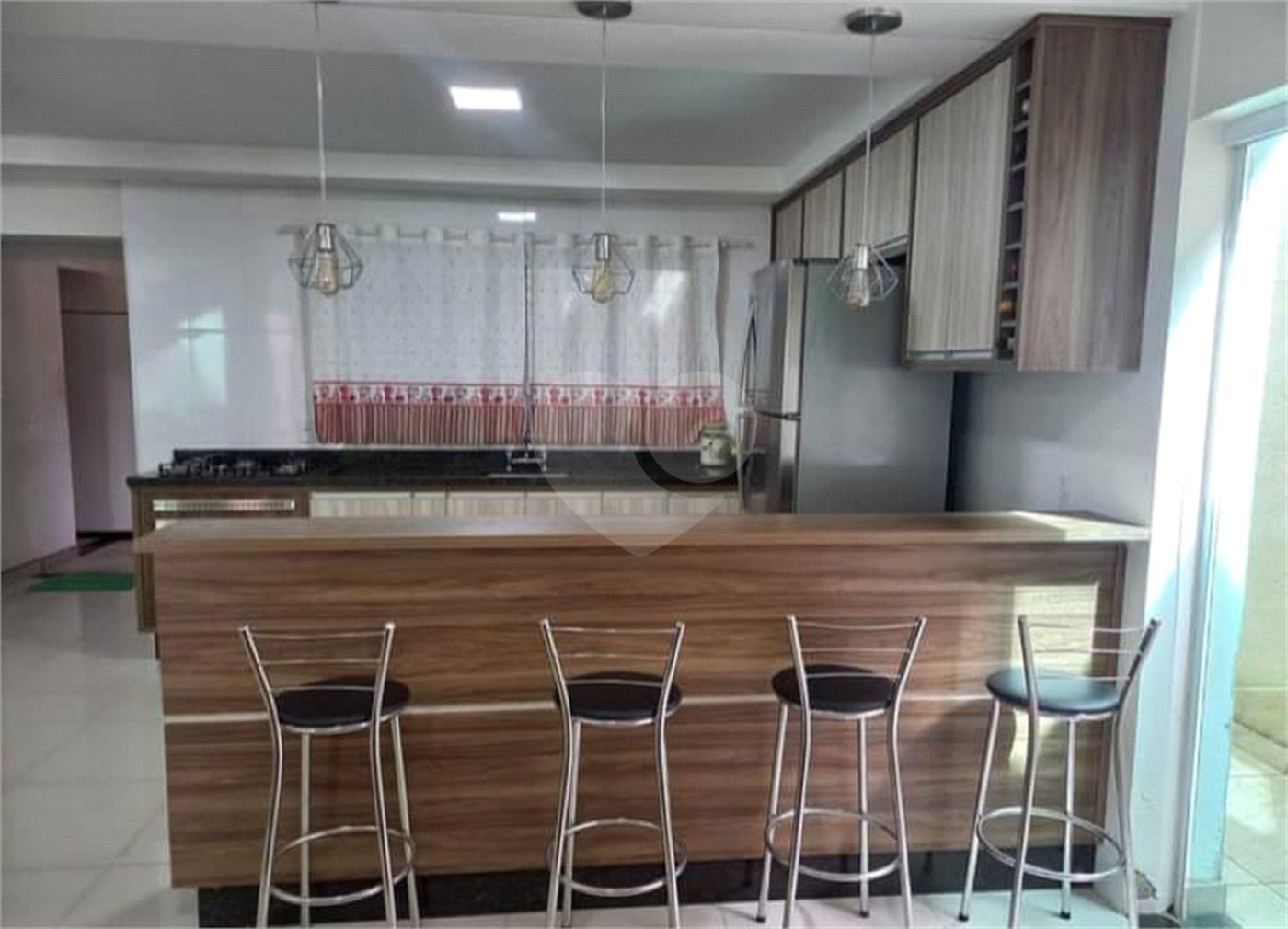 Casa à venda com 3 quartos, sendo 1 suíte,  em Jardim Silvestre IV, Amparo, SP