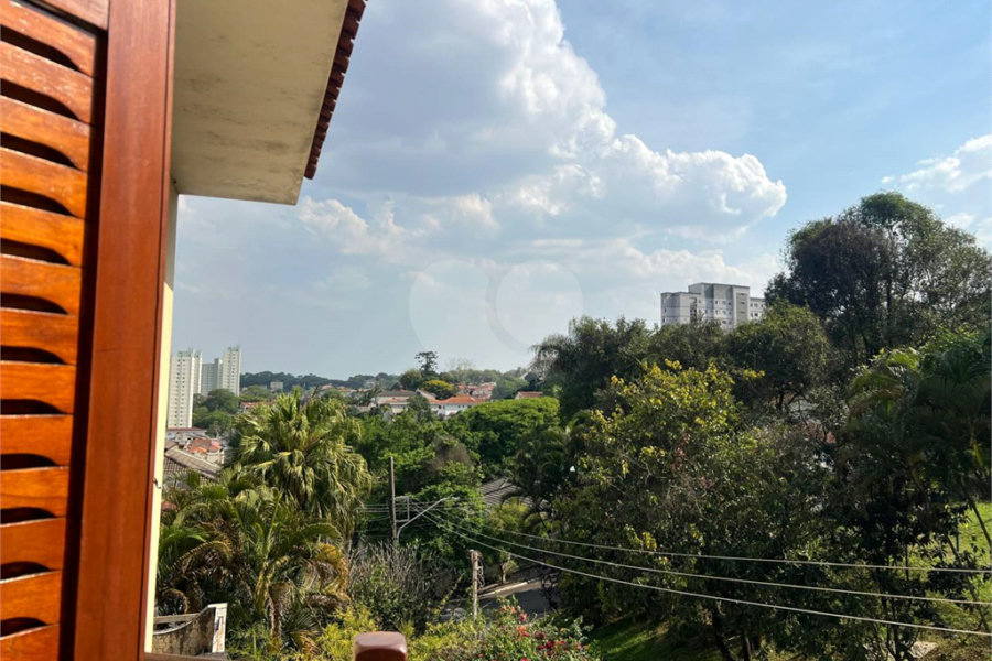 Sobrado à venda com 4 suítes em Tremembé, São Paulo, SP