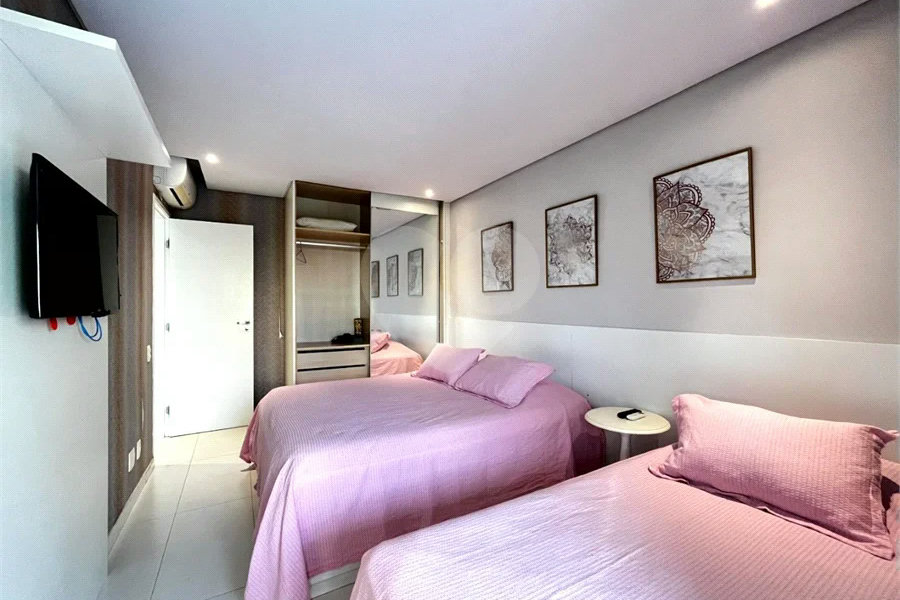 Apartamento à venda com 3 quartos, sendo 1 suíte, em Riviera de São Lourenço, Bertioga, SP
