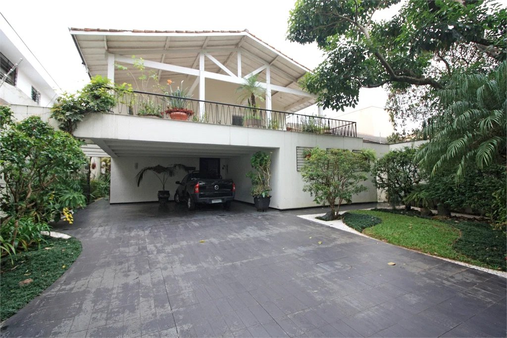 Sobrado à venda com 3 quartos, sendo 1 suíte, em Butantã, São Paulo, SP