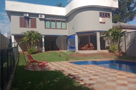 Casa à venda com 5 quartos, sendo 3 suítes, no Centro, Itapetininga, SP