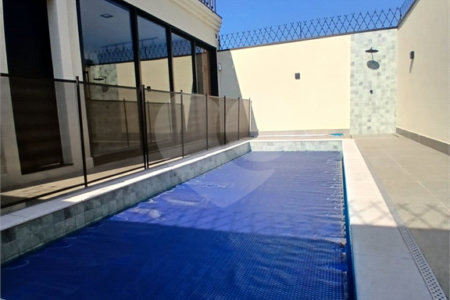 Casa à venda com 3 suítes em Pinheirinho, Vinhedo, SP