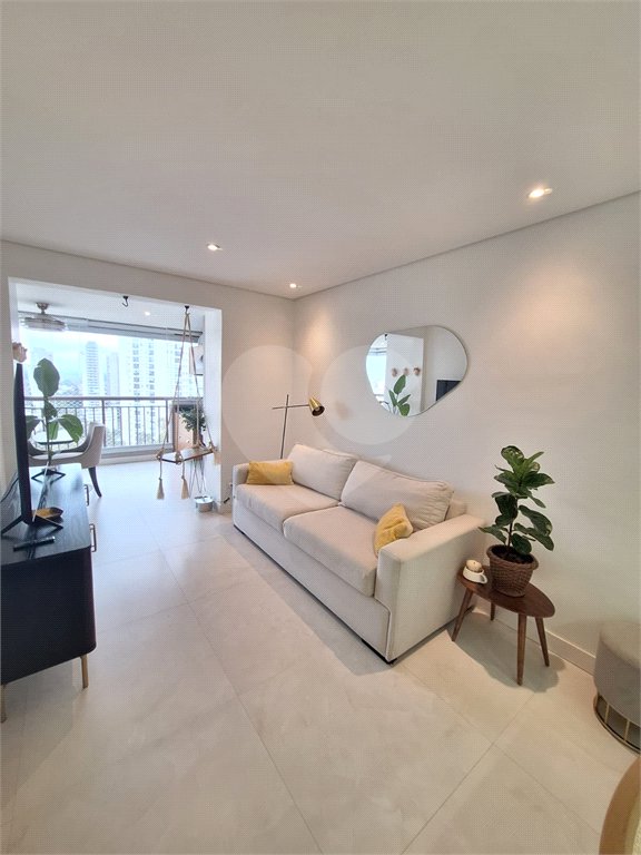 Apartamento à venda com 3 quartos, sendo 1 suíte,  em Vila Andrade, São Paulo, SP