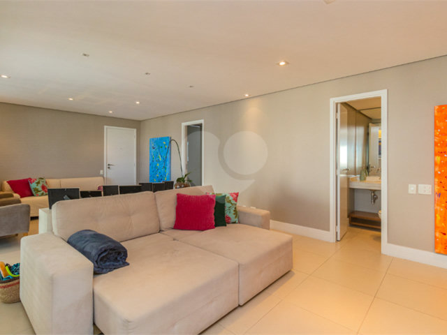 Apartamento à venda com 2 suítes em Jardim Marajoara, São Paulo, SP