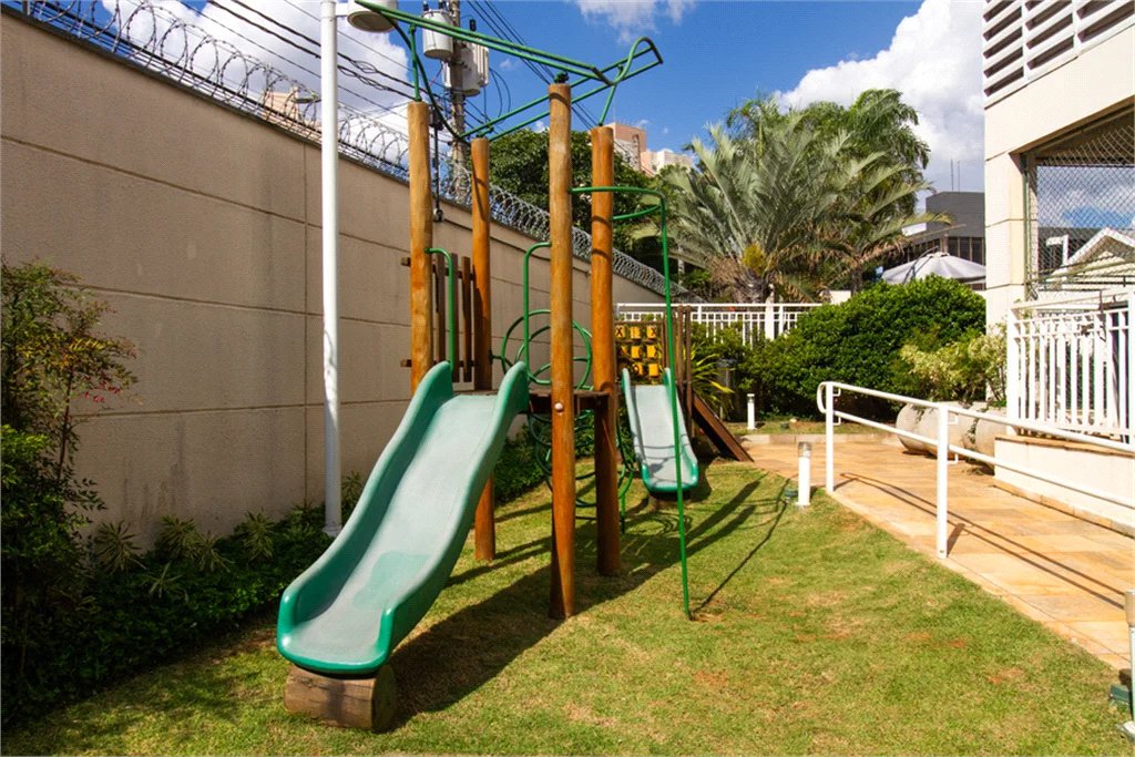 Apartamento à venda com 3 quartos, sendo 2 suítes, em Vila Lageado, São Paulo, SP