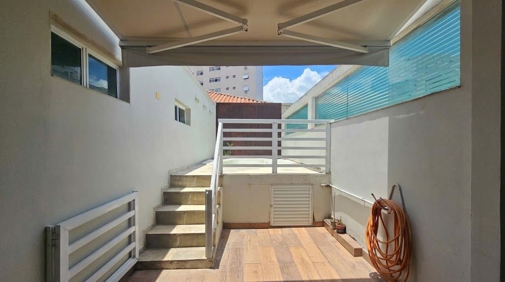 Casa com 4 dormitórios à venda, 166 m² por R$ 2.750.000,00 - Ponta da Praia - Santos/SP