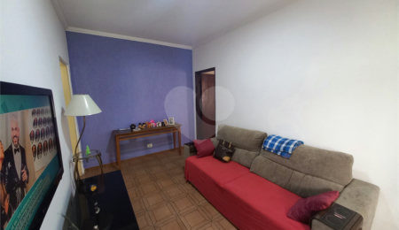 Casa Térrea à venda com 3 quartos em Jardim Maria Virginia, São Paulo, SP
