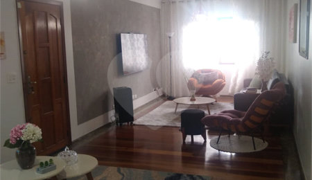 Sobrado à venda com 3 quartos, sendo 1 suíte,  em Vila do Castelo, São Paulo, SP