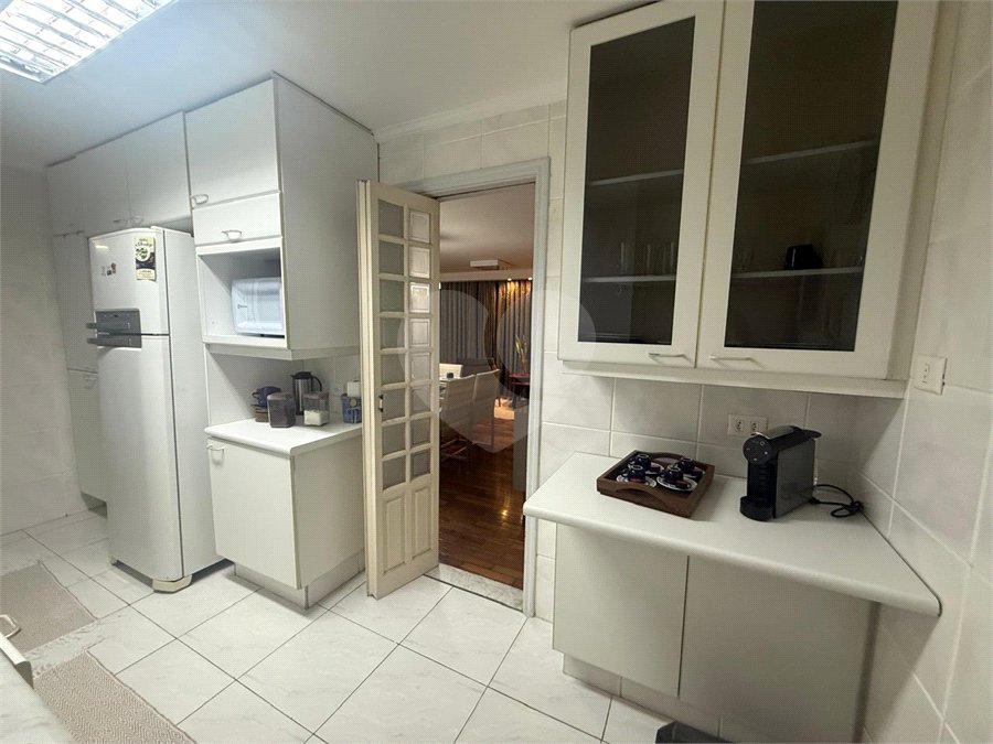 Apartamento à venda com 3 quartos, sendo 1 suíte, em Santa Cecília, São Paulo, SP