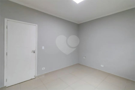 Casa à venda com 3 quartos, sendo 1 suíte, em Parque Santo Antônio, Guarulhos, SP